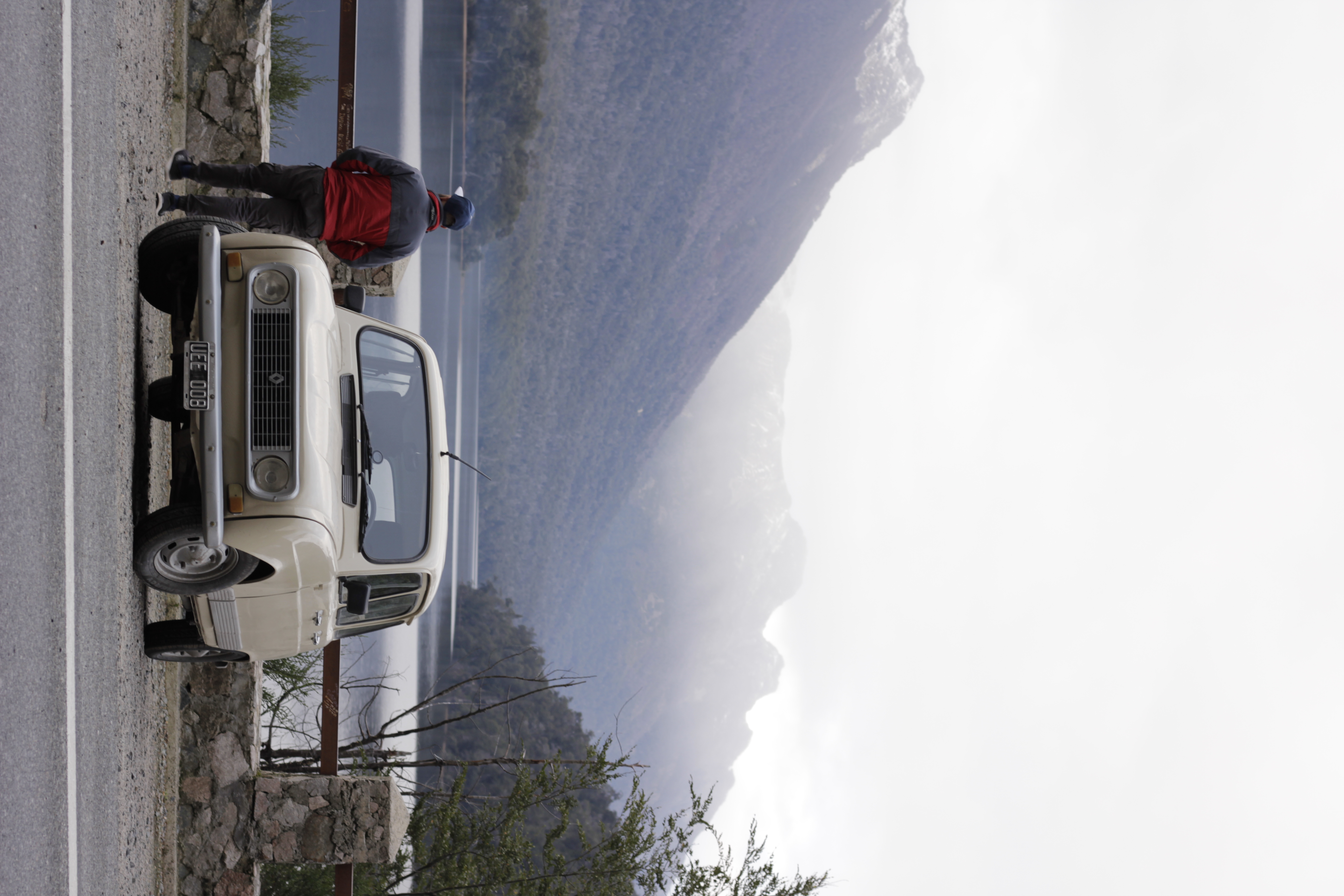 Leandro looking at a lake during a Renault 4 travel memory
